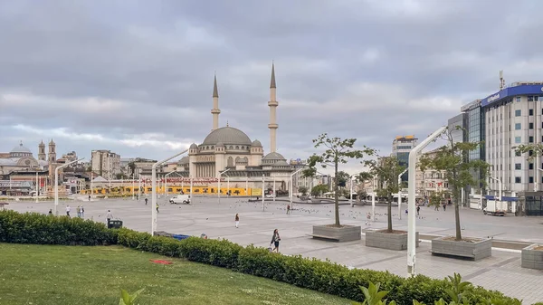 Κωνσταντινούπολη Τουρκία Ιουνίου 2023 Πλατεία Ταξίμ Ζωηρό Επίκεντρο Δραστηριότητας Της — Φωτογραφία Αρχείου