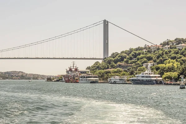 Bosporus Istanbul Turkey June 2023 Bosphorus Bosphorus यटक शहर — स्टॉक फ़ोटो, इमेज