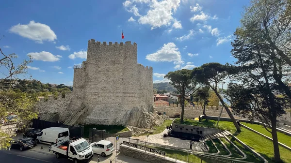 stock image Anadolu Hisari,istanbul,Turkey,16 September,2023.Anadolu Hisar castle. A Shining Jewel of Istanbul's Historical and Cultural Heritage. The Mysterious Defense Fortress of the Bosphorus. View after restoration.Asia side of istanbul.Bosporus.