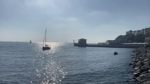 이스탄불 10월 2023 바다의 랩에서 시간의 이스탄불의 전설적인 항구와 시간의 — 비디오