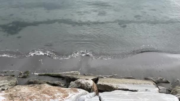 Узбережжя Хвилі Скелі Осінній Сезон — стокове відео