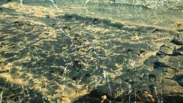 Скорбь Дождя Волны Достигли Берега Таинственное Явление Скал — стоковое видео