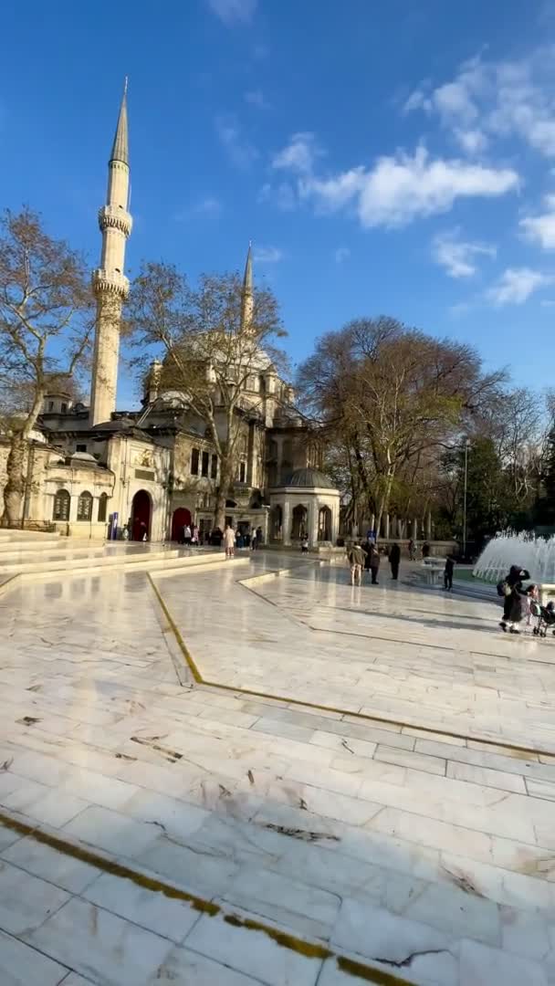Eyup Estambul Turquía Diciembre 2023 Mezquita Plaza Eyup Sultan Encuentra — Vídeo de stock