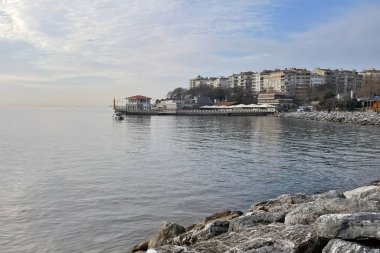 Moda, istanbul, Türkiye. 31 Aralık 2023.Tatil Köyü ve İstanbul.Moda bölgesi. Marmara deniz kıyısındaki tarihi Moda rıhtımının manzarası..
