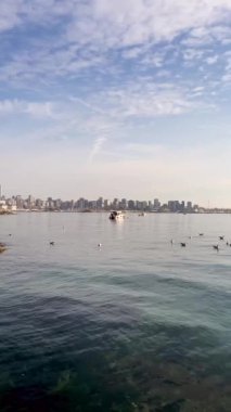 Moda, istanbul, Türkiye. 31 Aralık 2023.Tatil Köyü ve İstanbul.Moda bölgesi. Marmara deniz kıyısındaki tarihi Moda rıhtımının manzarası..