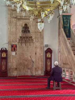 Kuzey Makedonya. 24 Nisan 2024 Kuzey Makedonya 'nın Tarihi Zenginliği ve Turistik Çekimi. Keşfedilmeyi bekleyen bir Balkan Hazinesi. Muhteşem Kuzey Makedonya 'yı keşfeden. Geçmiş ve Canlı Turistik Mucizeler Arasında Bir Yolculuk.
