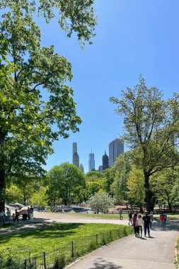 New York, ABD. 7 Mayıs 2024 Kültür, Sanat ve Eğlencenin Kalbinde Büyüleyici Şehir Macerası. Hiç Uyumayan Şehir. Tarih, Modernite ve Sonsuz Keşifler şehrine Seyahat. Dinamik Yaşamın Merkezi. New York.