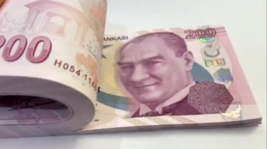 200 lira banknot. Türkiye 'nin para biriminin zarafeti