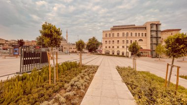 Altın Boynuz, İstanbul, Türkiye. 6 Haziran 2024 İstanbul Tarihi Yarımadası. Altın Boynuz ve Boğaz Sahili, Eminonu Meydanı ve Eşsiz Tarihi ve Turistik Yerler. Büyüleyici Mimari, Kültürel Zenginlikler ve Manzaralar İçin İdeal Bir Hedef.