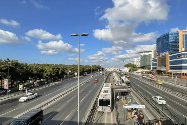 stock image Istanbul,Turkey.June 22,2024.istanbul's most important urban road transportation line. E5 highway.