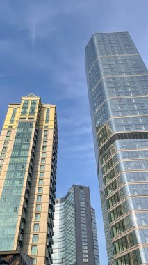 Sisli, İstanbul, Türkiye. 16 Ekim 2024 Sisli 'nin göbeğinde yer alan Bomonti ilçesi, yüksek ve modern binalarıyla İstanbul' un yeni iş ve yaşam merkezlerinden biri haline geliyor.. 