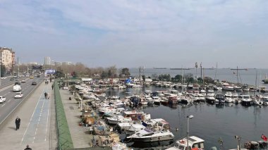 İstanbul, Türkiye. 2 Mart 2025. İstanbul 'un Avrupa yakasında bulunan ve Tarım Bakanlığı' na bağlı balıkçı barınakları. Marmara Denizi kıyıları. İstanbul İli.