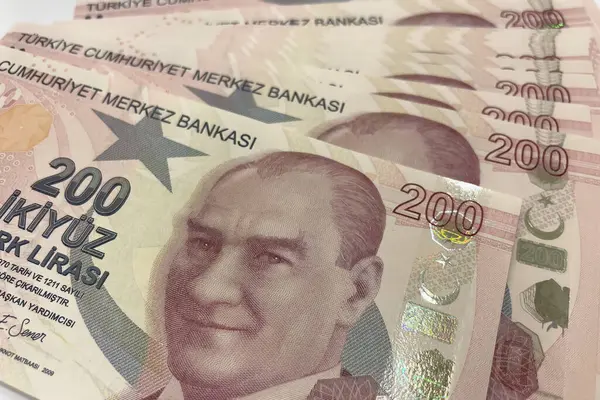 Türkiye’de Ekonomik Güven Azaldı: Endeks Geriledi