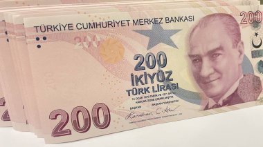 200 Türk Lira Banknotları, Atatrk 'ı gösteren birçok TL banknotunun Macro çekimi. Türk 200 lira banknotları, para birimi konsepti, Türk parasının makro görünümü, ekonomi.