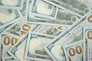 Büyük miktarda Amerikan Doları 'na ait banknotlar kapanıyor. İş ve zengin yaşam konsepti