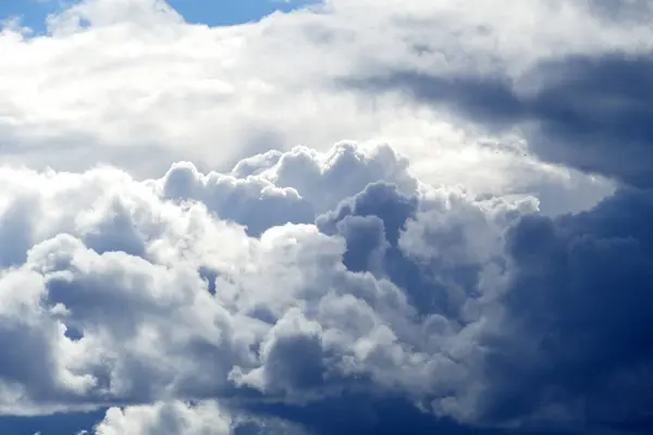 먹구름 움직이는 폭풍우 폭풍우치는 비구름 — 스톡 사진