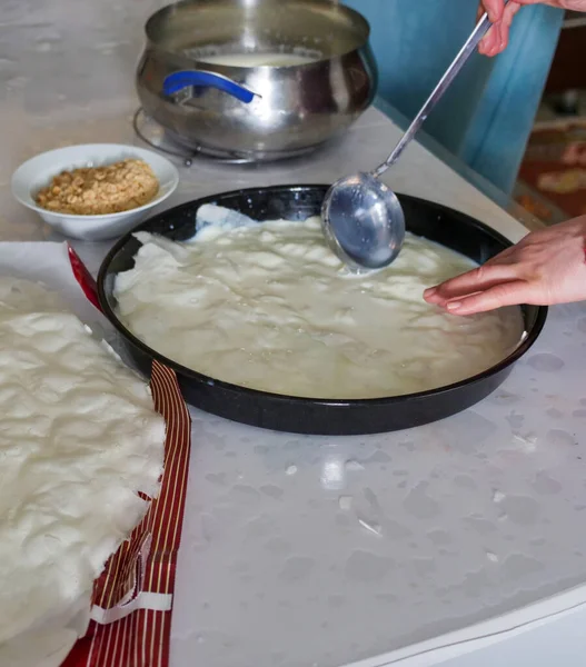 Turkish Dessert Glla Woman Making Gullac Dessert Turkish Dessert Made — Stock Photo, Image