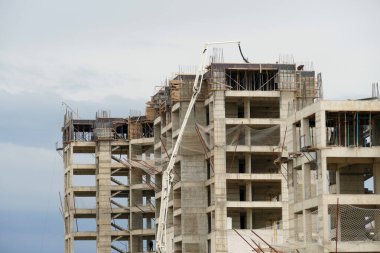 beton harç makinesi inşaata beton harç döker,