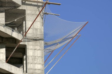 Ölümcül kazaları önlemek için inşaat ve güvenlik ağı.,