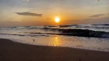 Sabah kumsalda gün batımı...