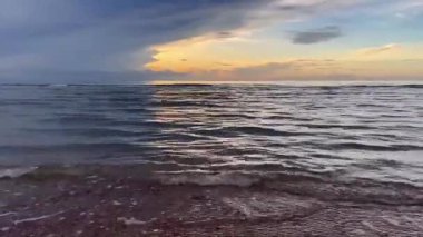 Sabahları deniz ve sahil