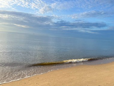 Sabahları deniz ve sahil