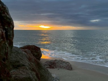 Sabahları deniz ve sahil