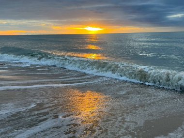 Sabahları deniz ve sahil
