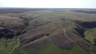 Azov Merdivenleri. Donetsk bölgesi, Ukrayna. Mariupol çevresinin manzarası. Yüksek kaliteli FullHD görüntüler