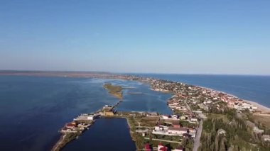 Belosarayska Spit, Ukrayna Kıyı Köyü üzerindeki İHA görüntüleri. Yüksek kaliteli FullHD görüntüler