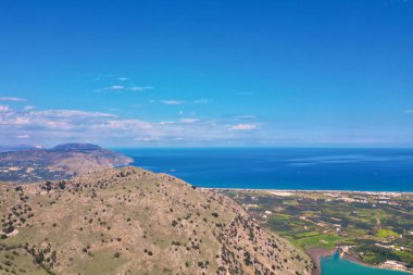 Girit 'in renkli manzarası vahşi doğa ve Akdeniz cazibesi. Yüksek kalite fotoğraf