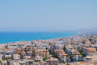 Sahil kenti Rethymno 'nun panoramik manzarası. Girit 'in Yunan mücevheri. Yüksek kalite fotoğraf