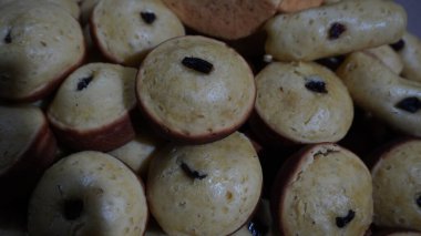 Pasta kasesinde lezzetli görünüyor.