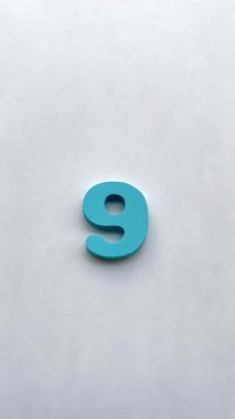 Renkli Ahşap Numaralar ile 10 'dan 1' e geri sayım