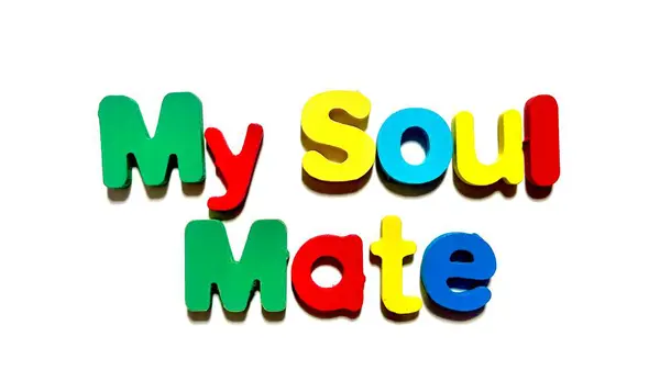 Beyaz Arkaplanda Renkli Ruh Eşim Mektupları