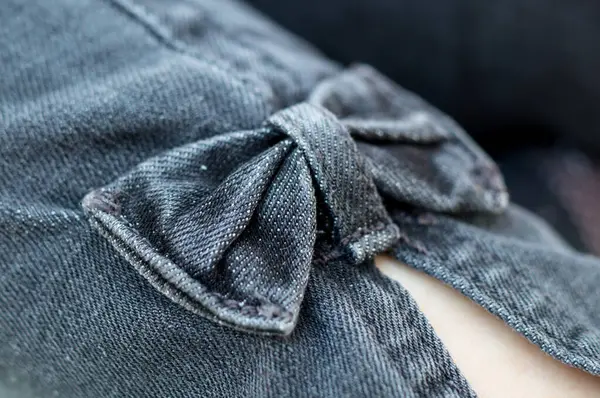 yakın plan - siyah ve mavi kumaş