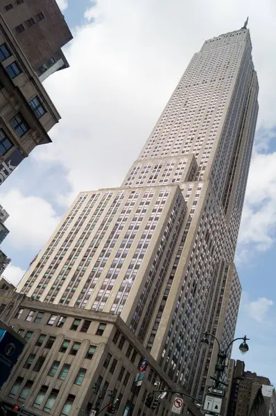 Manhattan, New York 12 Ağustos 2018. Empire State binasının düşük açılı fotoğrafı