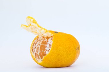 taze portakal suyu sıçrama ile