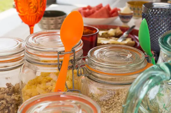 Farklı mısır gevreği kavanozu