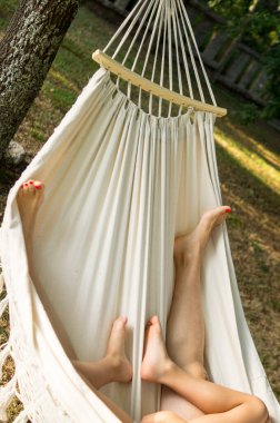 hamakta istirahat kadın