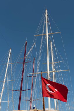 Türkiye 'nin güney batı kıyısındaki Türk Ege liman kasabasından güzel Bodrum Yarımadası izlendi.  