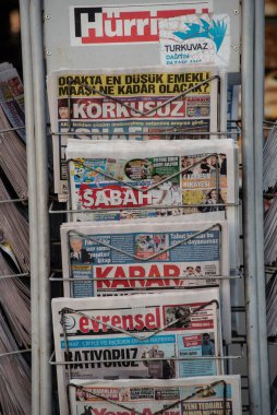 İstanbul, Türkiye 'deki gazeteler. 28 Kasım 2020