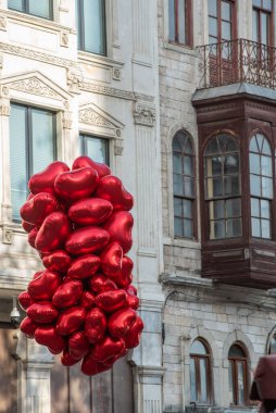 İstanbul, Türkiye şehir caddesi manzarası. 29 Kasım 202