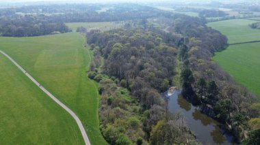 Yeşil bir alanın havadan görüntüsü