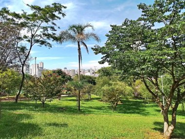 Spor, Eğlence ve Eğitim Merkezi (CERET), eğlence, eğitim, kültür, sosyal, spor ve sivil programların geliştirildiği büyük bir merkezdir..