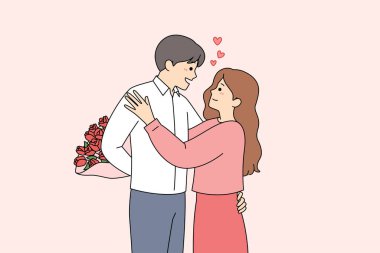 Çekici bir illüstrasyon, canlı çiçekleri neşeli bir kucaklaşmayla değiş tokuş eden sevgi dolu bir çifti gösteriyor.