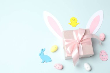 Şirin tavşan, renkli yumurtalı Paskalya tavşanı.