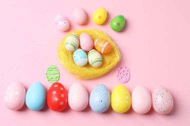 Paskalya yumurtası ve tavşan