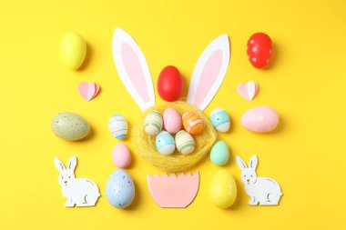 Yumurtalı tavşan kulaklı Paskalya bayramı konsepti