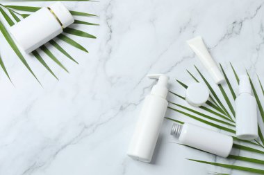 Yapraklı kozmetik seti